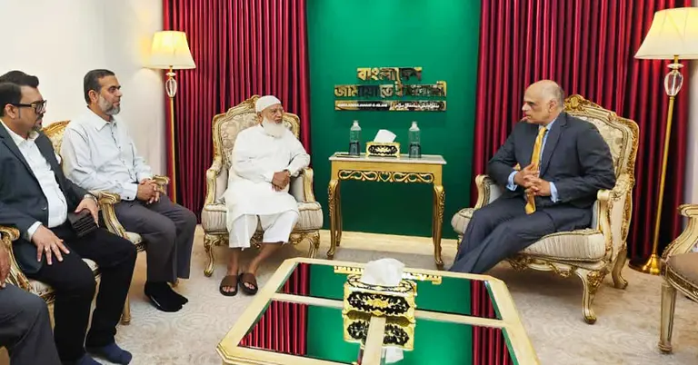 জামায়াত আমির ডা. শফিকুর রহমান ও ব্রাজিলের রাষ্ট্রদূত পাওলো ফারনান্দো দিয়াস ফেরেস